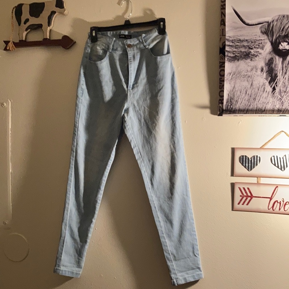 Shein size S straight leg light wash jeans